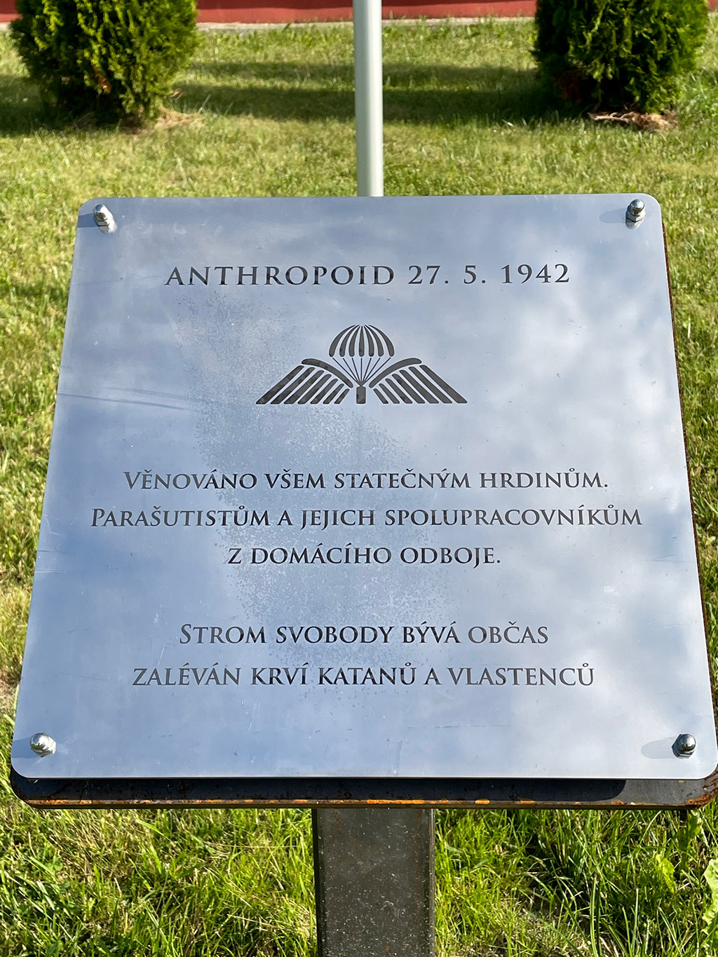 Nový památník k výročí osmdesáti let od provedení vojenské operace Anthropoid